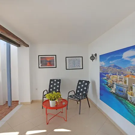 Ebatis Sea View 아파트 Vári