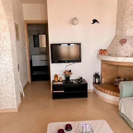 Ebatis Sea View 아파트 Vári