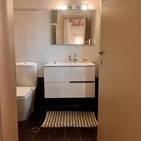 아파트 Ebatis Sea View Vári