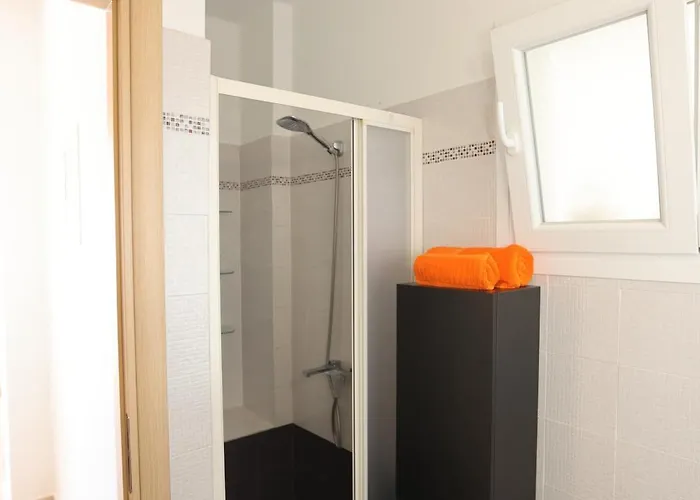 Ebatis Sea View Appartement Vári